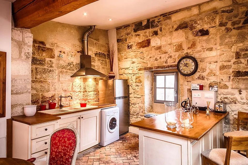 Maison De Fogasses Avignon 0*,